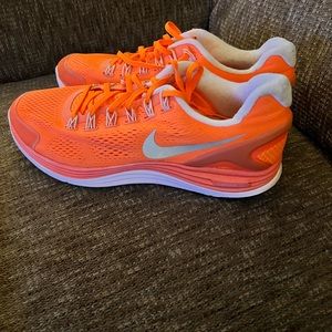 Men’s Nike lunarglide 4 running shoes, size 11.5